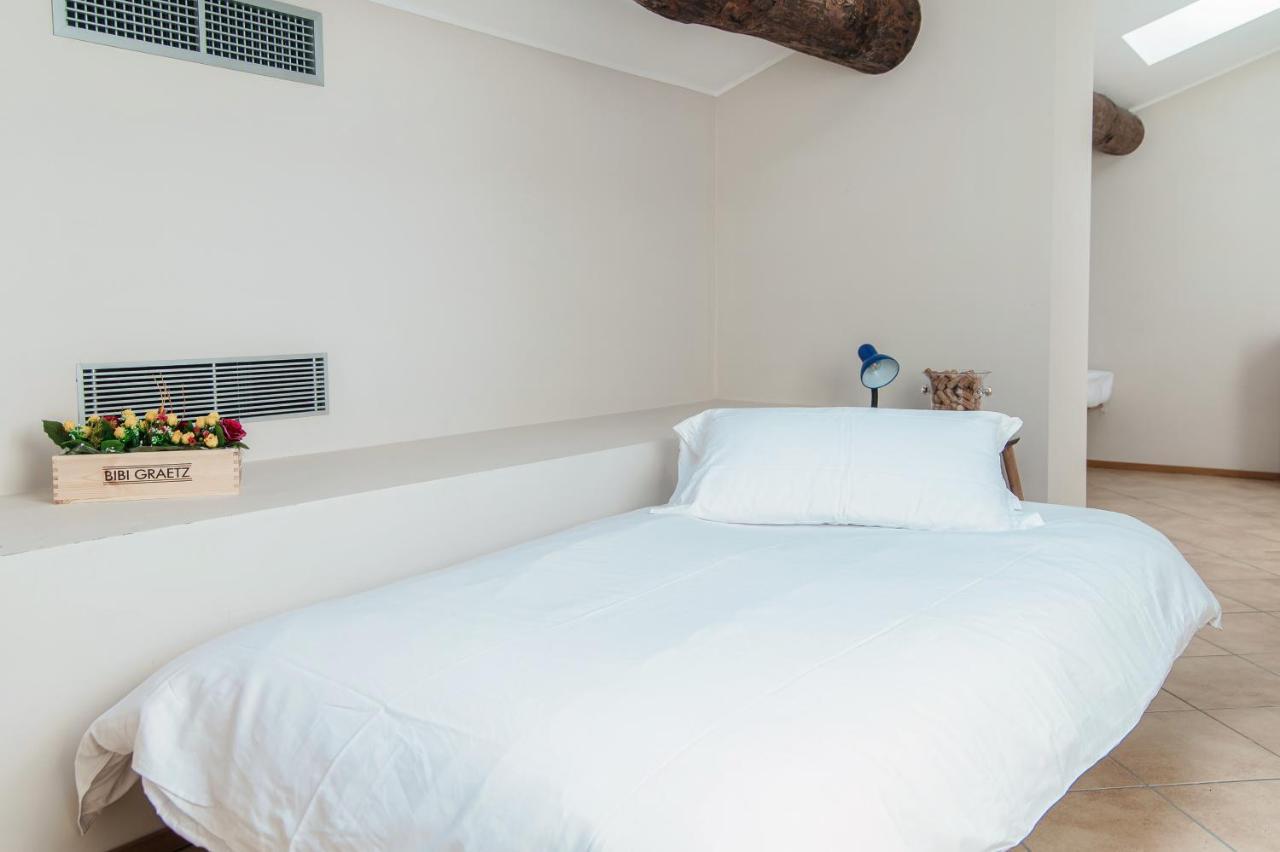 Grape Attic 72 - The House Of Travelers Apartment Como Exterior photo